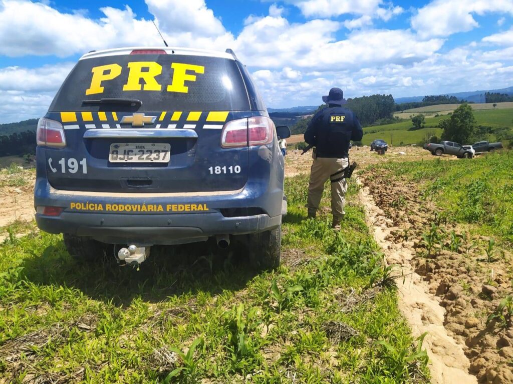 Cerca de 40 trabalhadores em situação análoga à escravidão são resgatados em Ituporanga, com apoio da PRF
