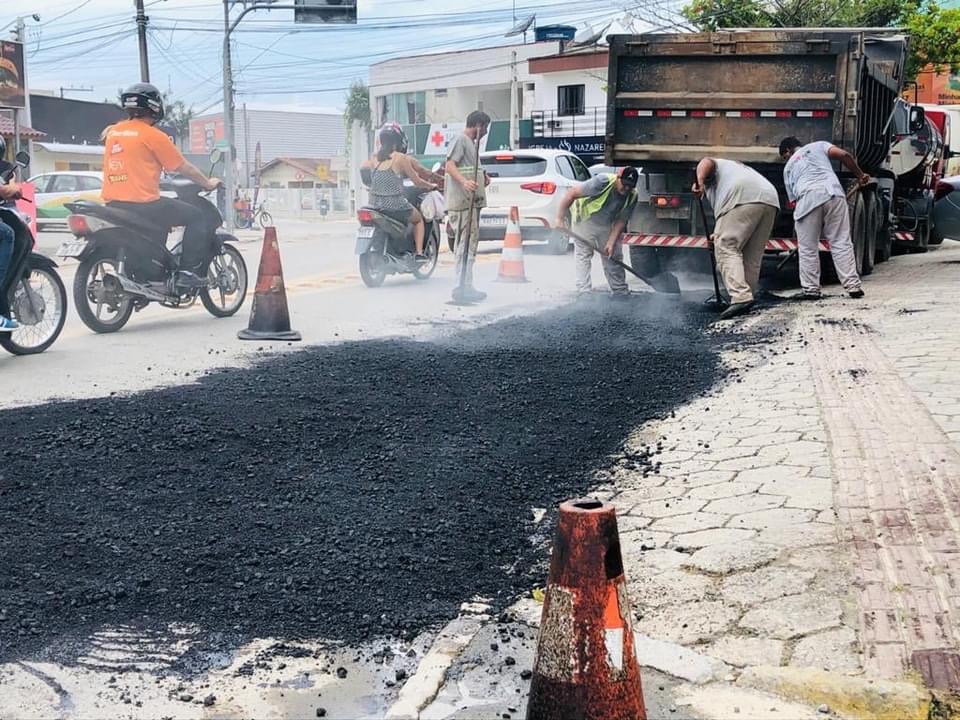 Operação Tapa Buraco em Camboriú