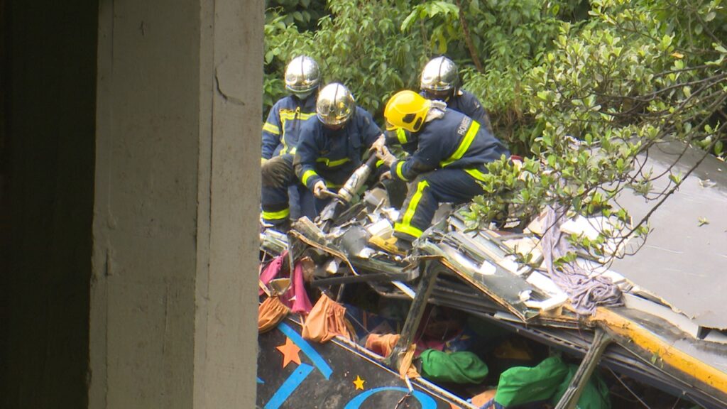 Tragédia na BR-376: Motorista diz ter perdido freio de ônibus