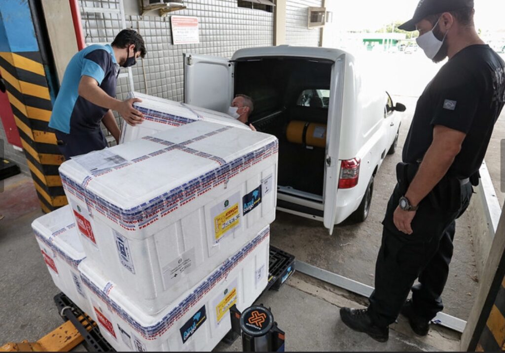 Mais 56,5 mil doses de vacinas chegam em Santa Catarina