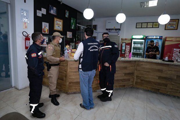 Vigilância Sanitária do Estado autuou 194 estabelecimentos numa semana