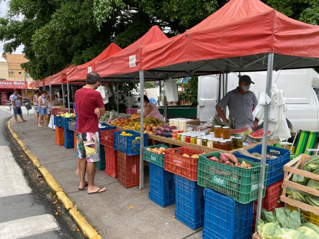 Sexta é dia de feira no Monte Alegre em Camboriú