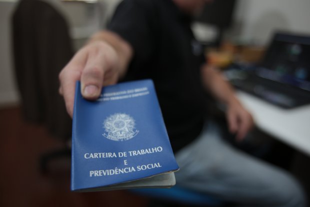 SINE de Camboriú divulga 38 vagas de emprego