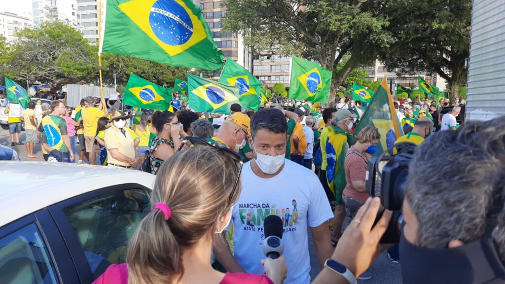 Marcha da Família Cristã pela Liberdade foi realizada em várias cidades de Santa Catarina neste domingo