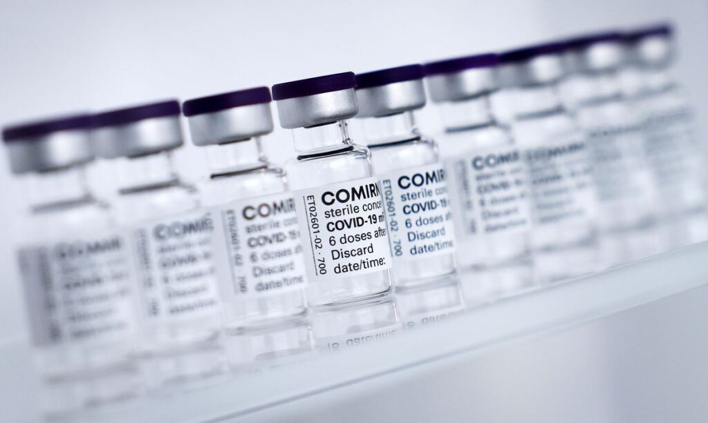 Brasil recebe mais 629 mil doses da vacina Pfizer contra a covid-19