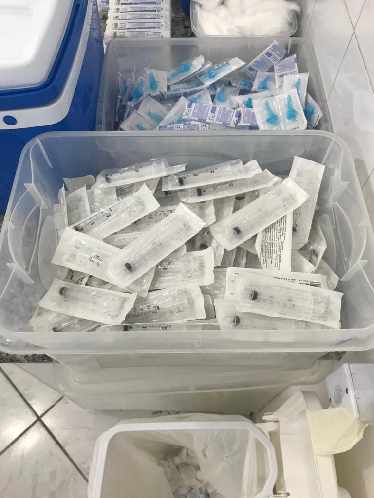 Moradores procuraram  pela  vacina da Pfizer em Balneário Camboriú no primeiro dia de aplicação