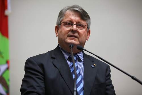 Mário Cesar do Santos, ex-reitor da Univali, ganha batalha judicial e é reintegrado a entidade
