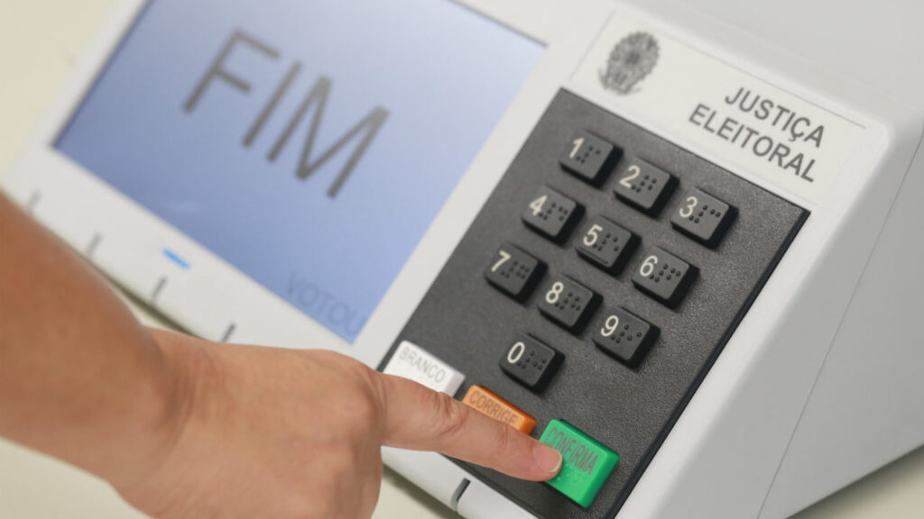 Cinco municípios definiram novos prefeitos neste domingo