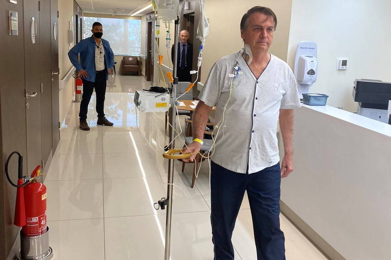 Presidente Jair Bolsonaro tem alta e deixa hospital em São Paulo