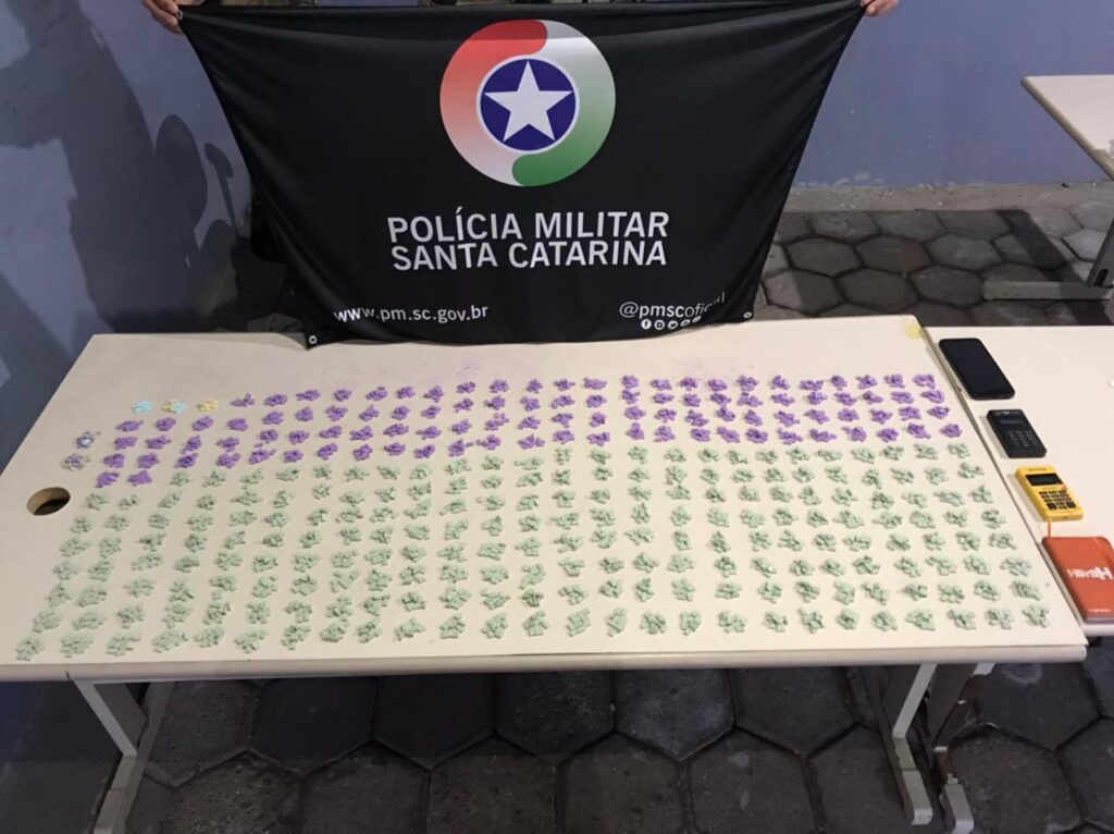Homem é preso em Balneário Camboriú com mais de três mil comprimidos de ectasy