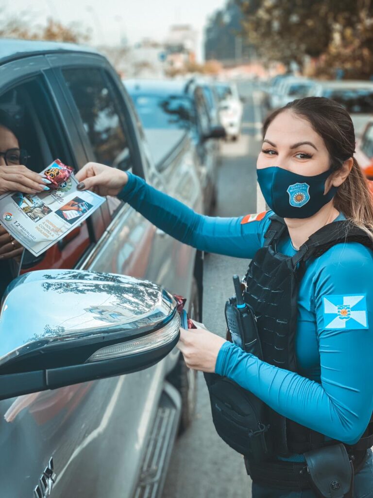 Forças de Segurança promovem ações para o Agosto Lilás em Balneário Camboriú