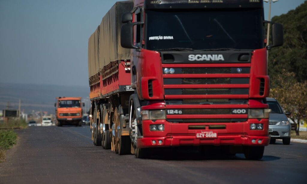 Motoristas precisam ficar atentos aos prazos para exame toxicológico