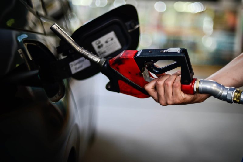Sete postos de SC são obrigados a vender gasolina a preço de custo no fim de semana