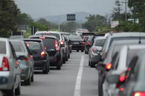 BR-280 registra filas e acidentes no Norte de SC durante o Natal
