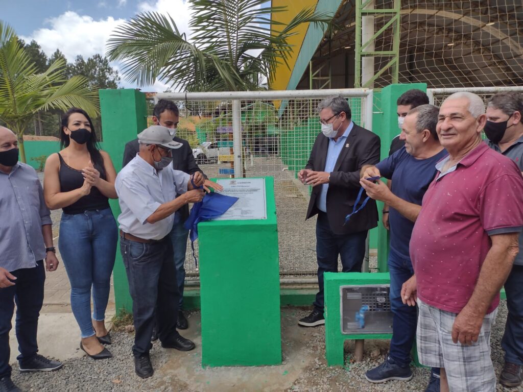 Inaugurada rede de distribuição de água da Várzea do Ranchinho em Camboriú