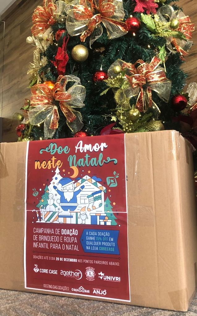 Campanha de Natal arrecada doações de roupas e brinquedos para presentear crianças em situação de vulnerabilidade