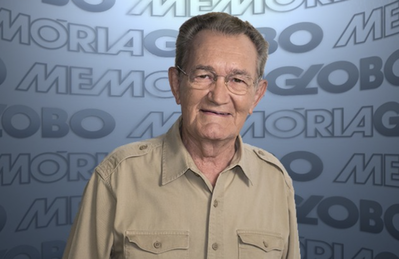 Apresentador Léo Batista encontra mulher morta dentro de casa