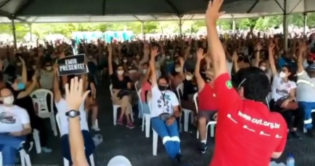Justiça determina retorno imediato de grevistas ao trabalho e autoriza multa de R$ 100 mil por dia em caso de descumprimento