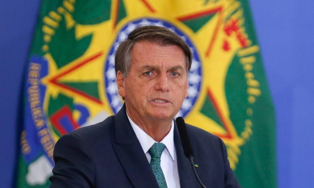 Presidente Jair Bolsonaro assina Portaria que eleva piso salarial dos professores