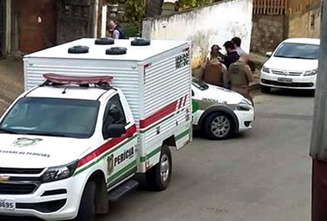 Carro desgovernado atropela e mata idosa no Conde Vila Verde