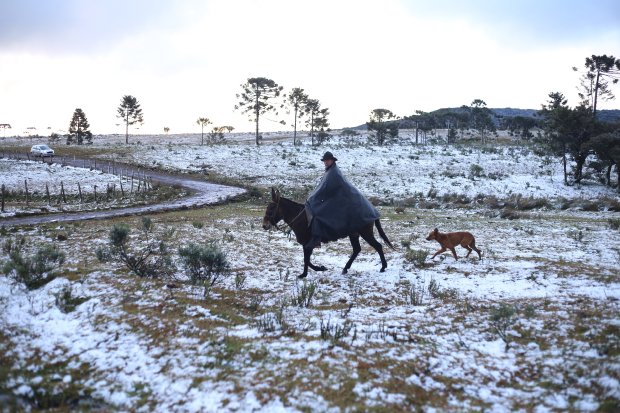 Primeira neve registrada na serra catarinense
