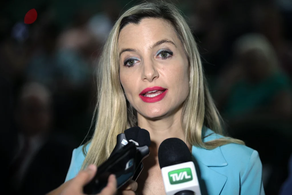 Menina de 11 anos grávida após estupro é induzida por juíza do Estado a desistir de aborto legal