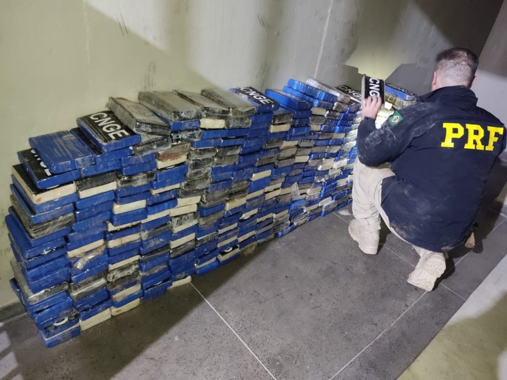 Maior apreensão de cocaína da história: apreende cerca de 90 milhões de reais em cocaína na BR 101 em Joinville