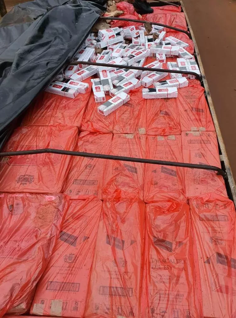Oito PMs são presos em operação da PF deflagrada nesta quinta (9) em sete cidades paranaenses e Balneário Camboriú