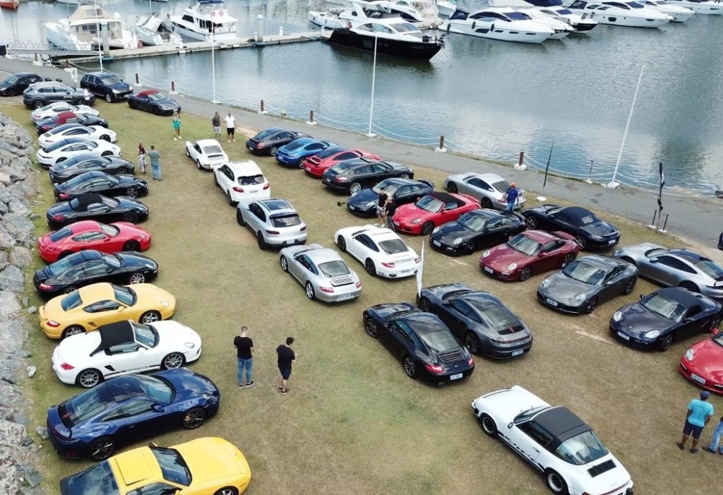 Maior encontro de Porsche do Sul do Brasil reúne mais de 80 carros de luxo em Itajaí
