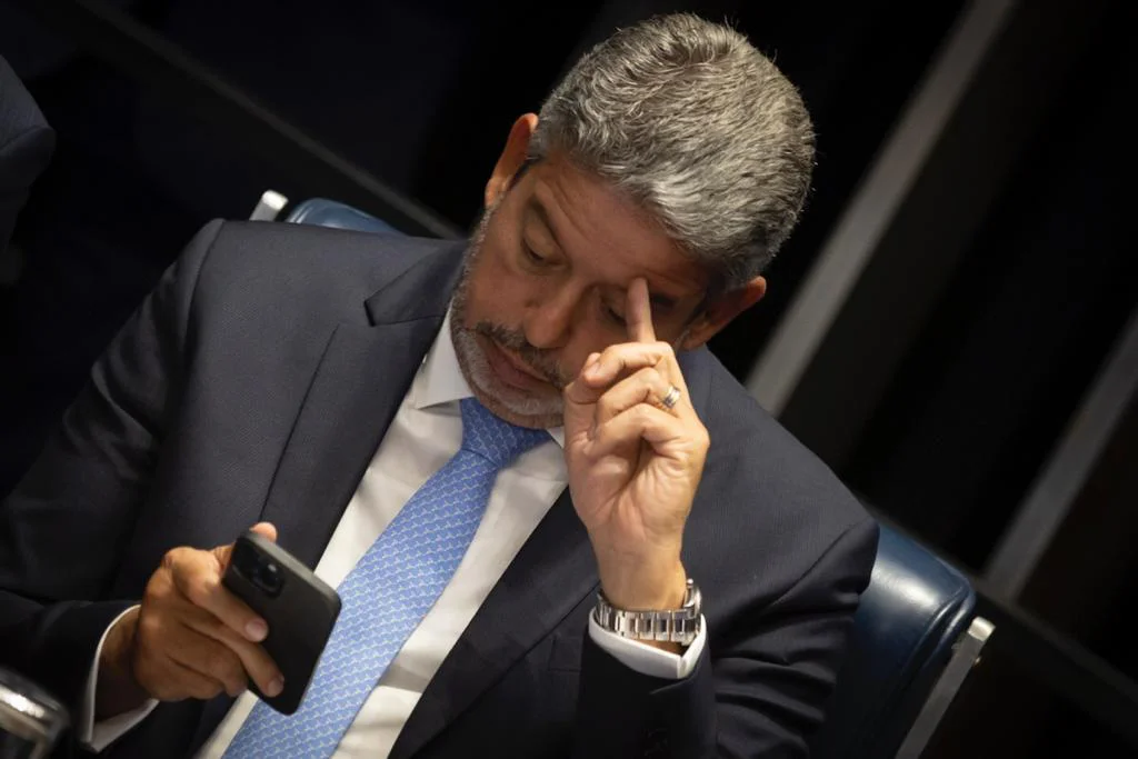 URGENTE: Lira se recusa a instalar CPI do Abuso de Autoridade