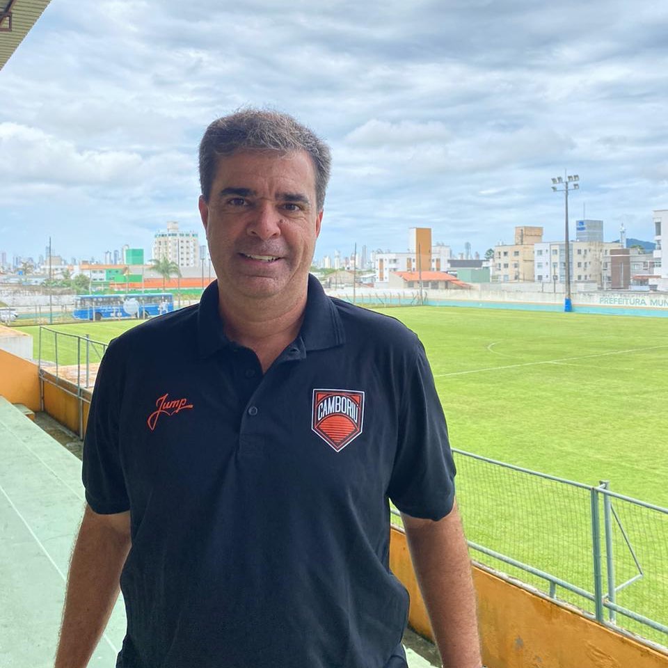 Júnior Lopes é o novo treinador do Camboriú