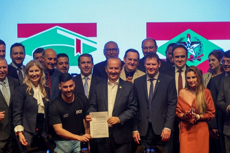 Governador sanciona Lei do Universidade Gratuita: saiba os próximos passos do Programa