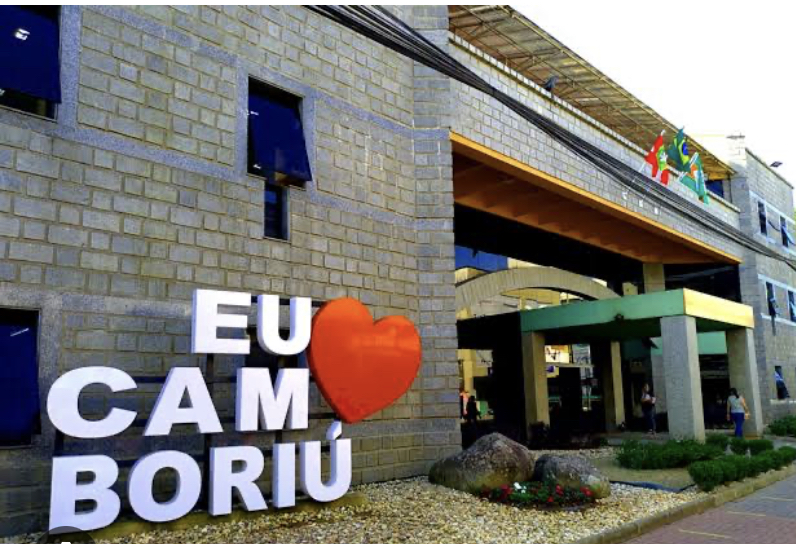 Exclusivo: após três horas de reunião esgotamento sanitário em Camboriú deve iniciar em janeiro de 2024