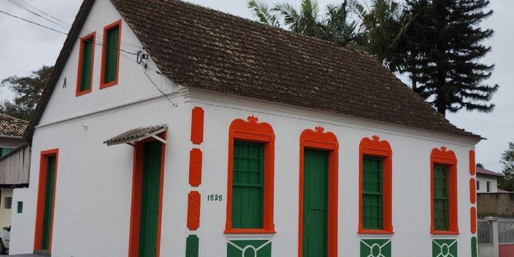 Fundação Cultural de Camboriú lança projeto de resgate histórico com o apoio de doações da comunidade