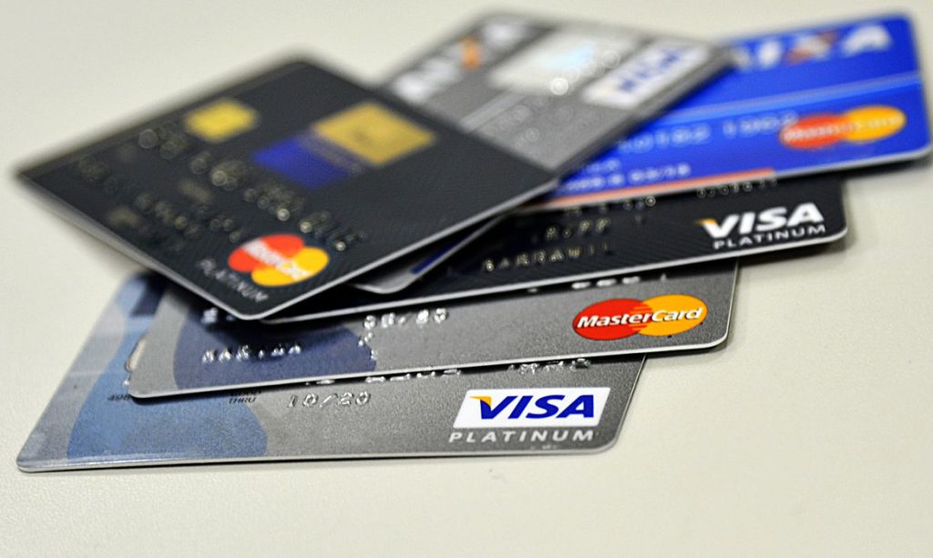Economia Endividamento de famílias chega a 77,4% em setembro