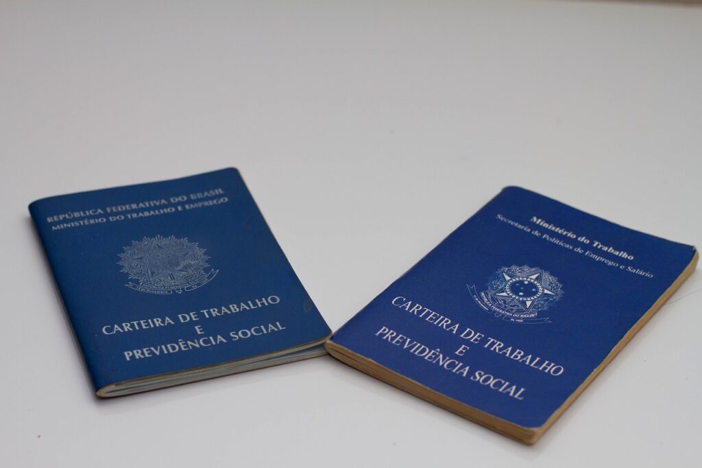 Águas de Camboriú recebe currículos para vagas operacionais neste sábado