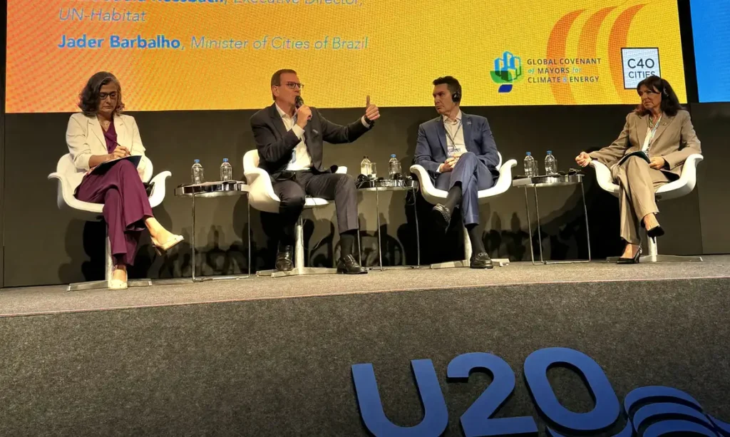 Prefeita Juliana participa do Encontro dos Prefeitos de todo o país em Brasília
