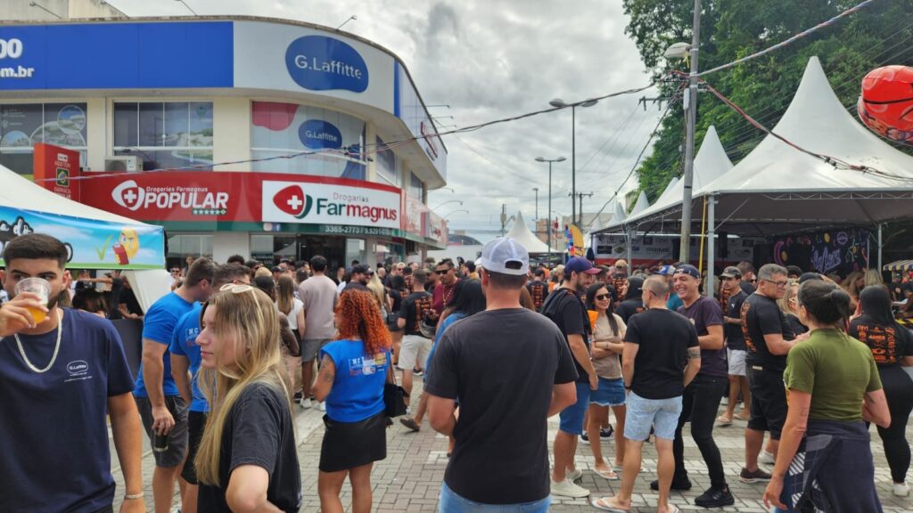 Festa dos amigos encerra semana de aniversário de Camboriú