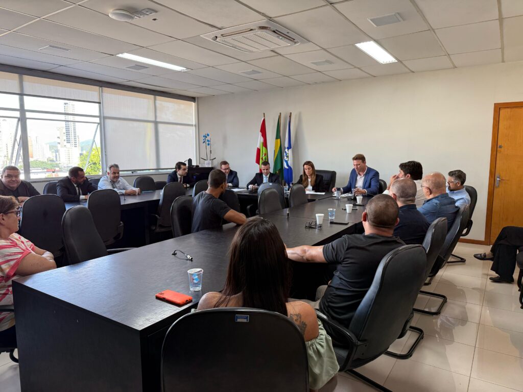 Reunião com TJSC discute situação da Vila Fortaleza