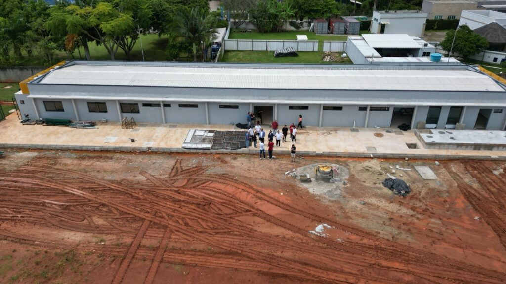 Irregularidade em alvará leva a embargo de obra da CBF em Balneário Camboriú