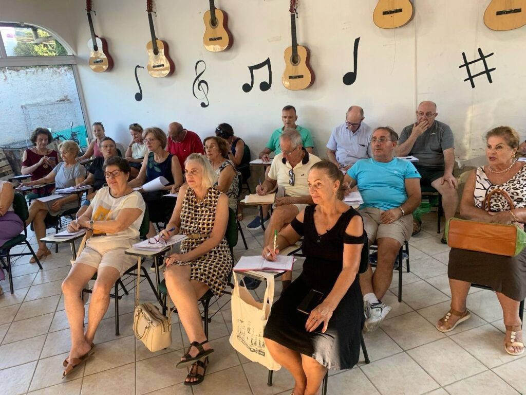 Alunos da oficina de italiano da Terceira Idade viajarão para a Itália