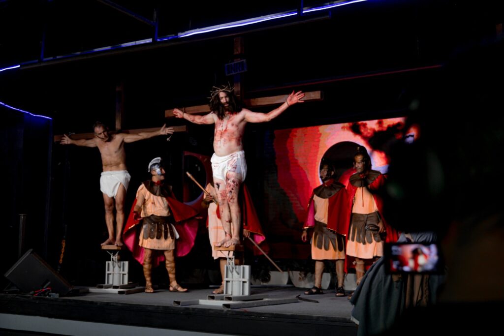 Tradicional evento “Cristo Vive” acontece nesta sexta na subida do Cristo Luz