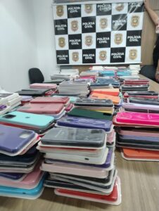 Mais de R$ 100 mil em produtos falsificados são apreendidos em Itajaí