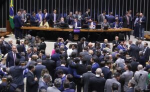 Aprovado projeto que amplia número de deputados federais de 513 para 531