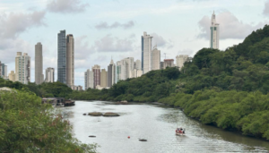 Saneamento básico é compromisso com o futuro de Camboriú 