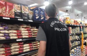 Procon divulga pesquisa de junho com variações de até 602% nos preços da cesta básica