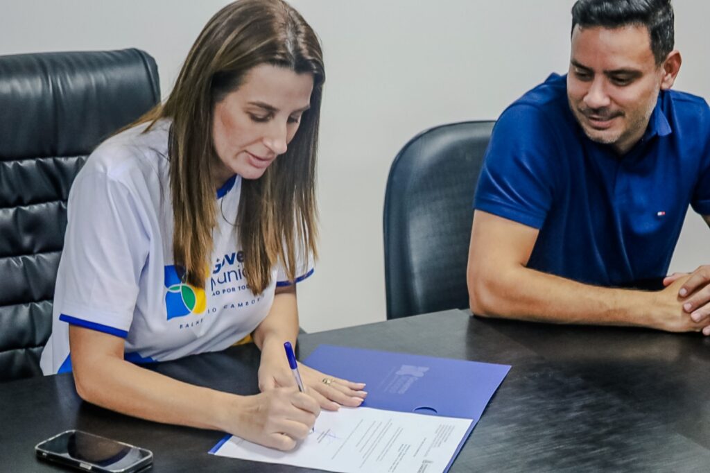 Homenagem a morador icônico da Barra: Praça da Rua Bento Cunha agora se chama Zileu da Silva