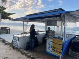 De olho na saúde, Prefeitura de Itapema promove ação de desratização na orla