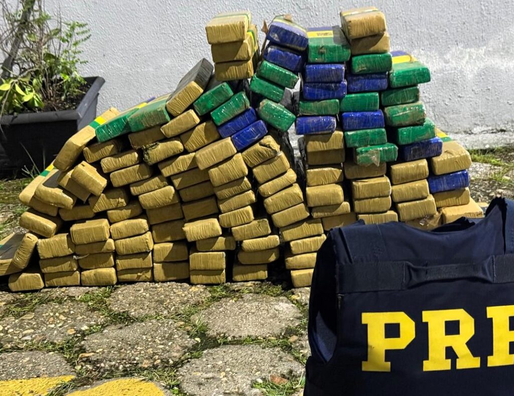 Homem é preso com mais de 111 quilos de maconha em Balneário Camboriú