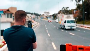 BC trânsito avalia alterar a velocidade nas principais vias da cidade